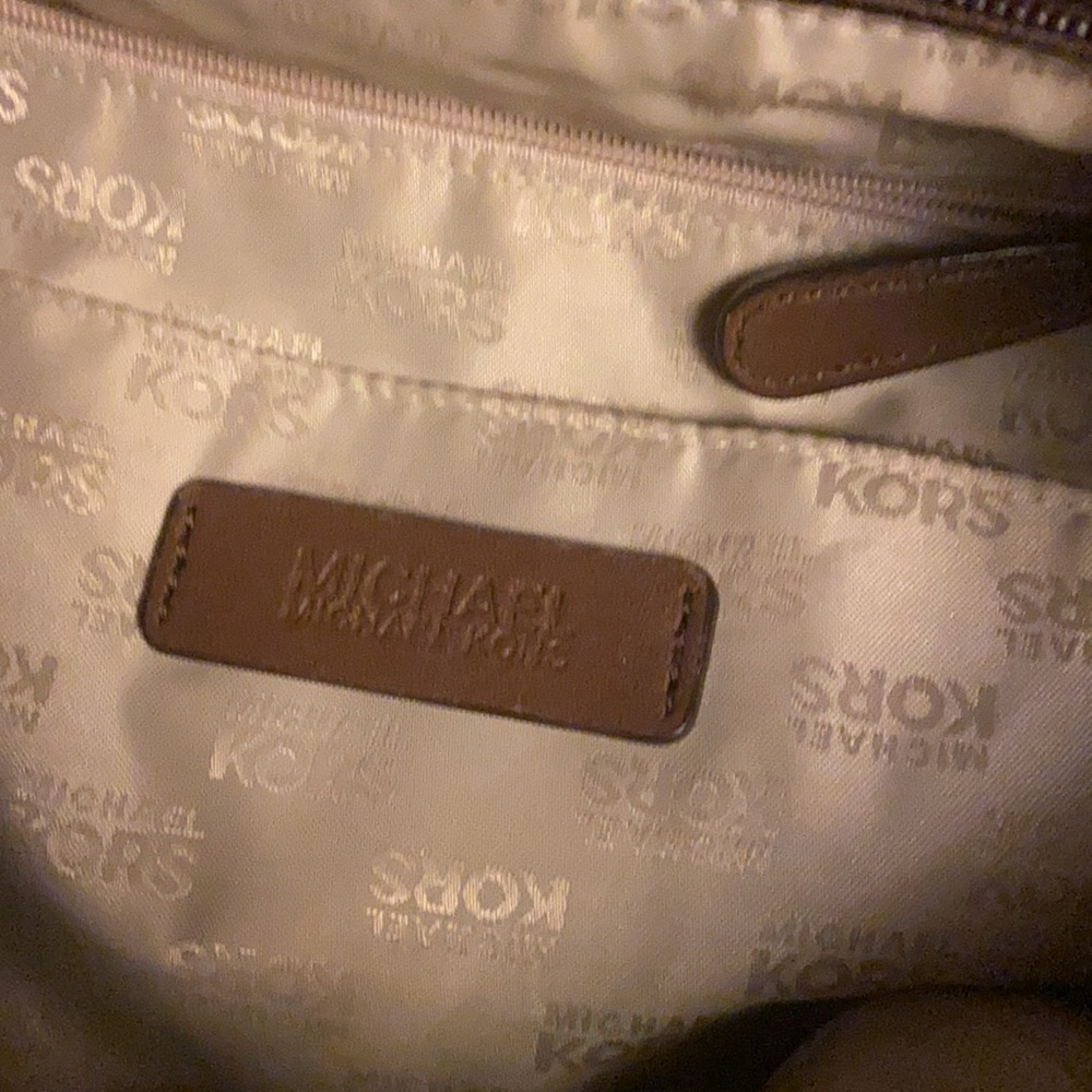 Very roomy Michael Kors hobo bag - Picture 7 of 8